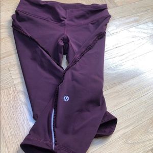 Lululemon Cropped - Size 6